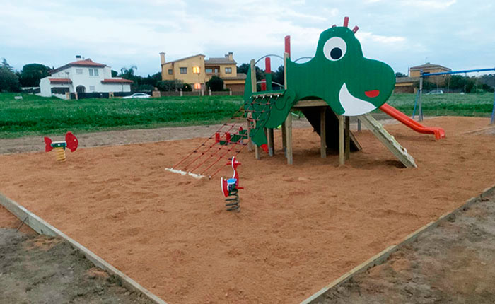 Mobiliario Urbano e Instalación de Parques Infantiles